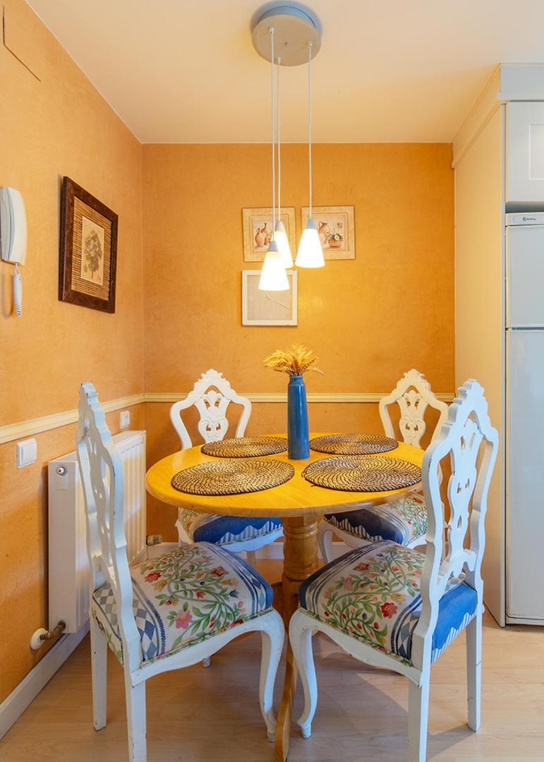 Apartamento Sueve 20 コルンガ エクステリア 写真
